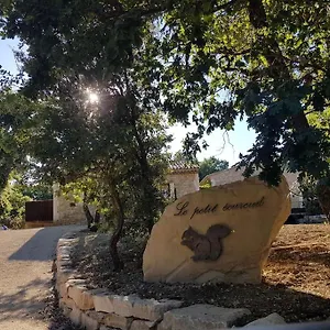Le Petit écureuil Hébergement de vacances Saint-Saturnin-lès-Apt